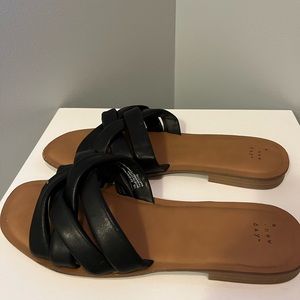 Black flat slides